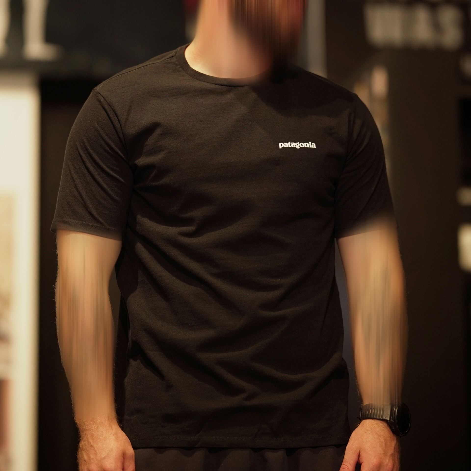 Футболка чоловіча Patagonia P-6 Logo Responsibili Tee Black